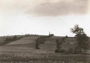 Osterzgebirge. Hackhübel westlich Hellendorf. Steinrückenlandschaft