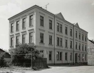 Ehemalige Grundschule, jetzt Volkshochschule