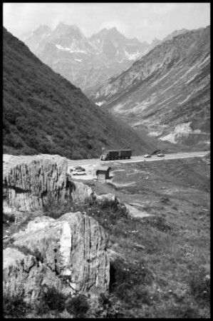 Arlberg: Arlberg Pass, Westauffahrt vom Pass aus