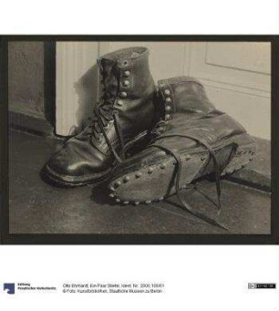 Ein Paar Stiefel