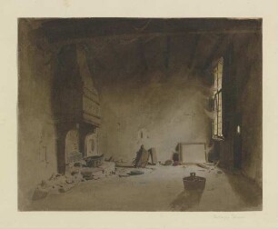 Verwahrloster Raum mit Kamin in einem Palazzo in Venedig