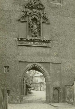 Matthias Corvinus, König von Ungarn : Bautzen, Ortenburg, Torturm mit Corvinusdenkmal, Stadtseite