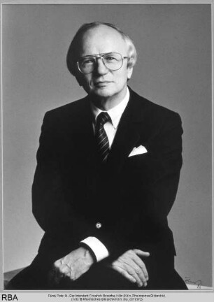 Der Intendant: Friedrich Nowottny
