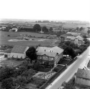 Hof von Familie Sattler (Hauptstraße 26): Luftbild