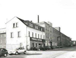 Mittweida, Bahnhofstraße 69. Wohnhaus mit Laden