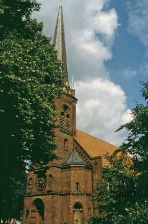 Peter-Paul-Kirche: Westportal