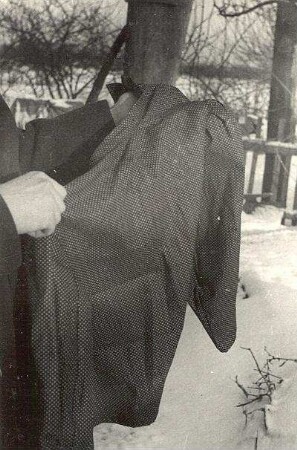 Evangelische Bautzener Tracht um 1900 : Kleidung - Truhentracht. Ort: Krakecy / Kreckwitz. Die evangelische Bautzener Tracht um 1900.