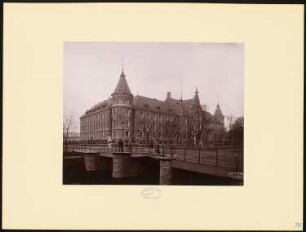 Geschäftsgebäude der Eisenbahndirektion, Berlin: Außenansicht, Gesamtansicht