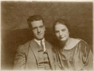 Carl und Johanna Lohse : Portrait des Ehepaares Carl und Johanna Lohse. Fotografie (Unbekannter Fotograf) aus dem Nachlass Carl Lohse