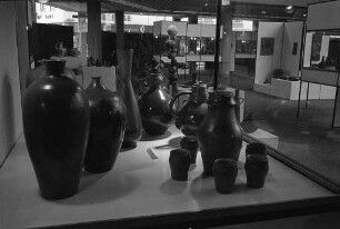 Ausstellung der Keramiker-Innung Baden-Württemberg "Töpferarbeiten - gestern und heute" im Landesgewerbeamt