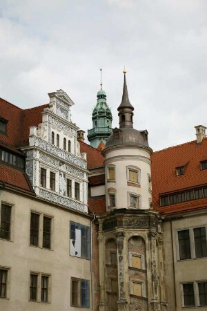 Dresden-Altstadt. Residenzschloß. Großer Schloßhof. Blick vom Hausmannsturm
