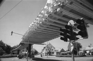 Renovierung und Sanierung der Fußgängerbrücke Herrenalber Straße/Battstraße