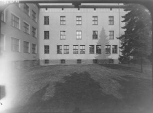 Meißen, Herbert-Böhme-Straße 11. Ingenieurschule "Rudolf Diesel" (Fachhochschule der Sächsischen Verwaltung; 1923), Hauptgebäude. Teilansicht