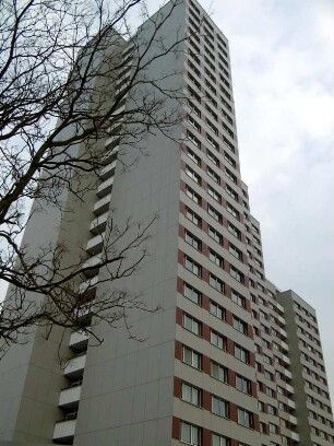 Berlin: Hochhaus Platz der Vereinten Nationen 1-2