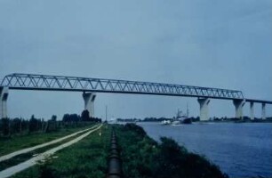 Hochbrücke über den Nord-Ostsee-Kanal, Brunsbüttel