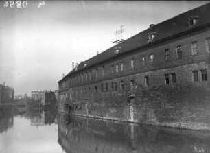 Blick auf Wasserseite der Residenz. Blick von der Klausbrücke - Richtung Norden