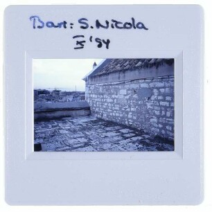 Bari, S. Nicola : Ostbau, Terrasse, Südecke
