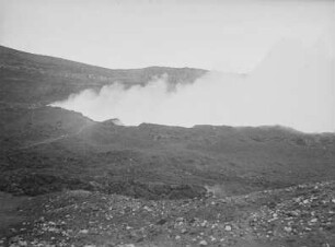 Schichtvulkan Mihara auf der Insel Oshima : Krater