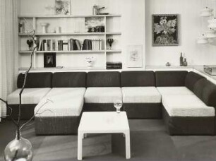 Wohn- und Arbeitszimmer