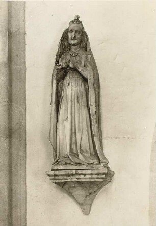 Rochlitz, Kunigundenkirche, Inneres, Tonfigur der Kaiserin Kunigunde