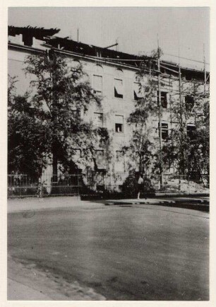 Zerstörung des Luisenheims und Wiederaufbau. Mutterhaus Kochstraße