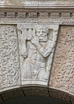 Allegorien auf Gewerbe und Industrie — Relief