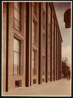 Schauspielhaus, Bochum: Aussenansicht Seitenfassade