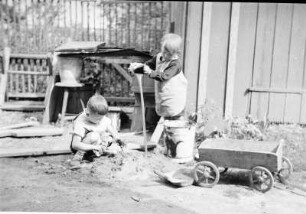 Spielende Kinder
