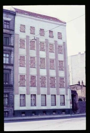 Vermauertes Haus 6.5.62.