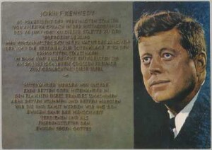 John F. Kennedy-Inschrift am Rathaus Schöneberg