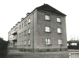 Dresden-Kaditz, Kötzschenbroder Straße 123/121. Wohnhäuser einer Siedlung (um 1930)