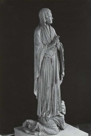 Detail: Maria