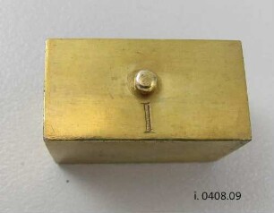 Schublade 1 / Patronentasche mit Schatulle, Schubladen, Schreibzeug, Balsambüchse und vier Fläschchen
