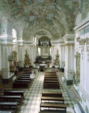 Katholische Kirche der Heiligen Dreifaltigkeit und Mariä Himmelfahrt, Priwitz, Slowakei