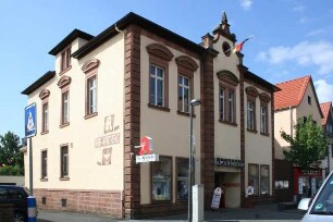 Ehemalige Hofapotheke (Wohnhaus); Büdingen, Bahnhofstraße 4
