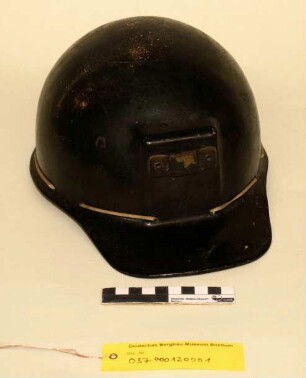 Schutzhelm "C.V.R. Paris"