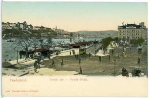 Budapest. Petöfi-Platz mit Straßenbahn, Donau mit Schiffen