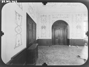 Gotha, Parkallee 15. Schloss Friedenstein (Baubeginn 1643; A. Rudolph). Innenansicht