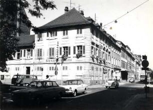 Privatgebäude, Straßen und Plätze in Karlsruhe. Adlerstraße/Kreuzung Markgrafenstraße