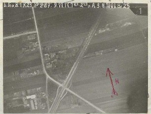 Kreuzung der Bahnstrecke Feldmoching-München mit der Straße Moosach-Dachau (1000 m)