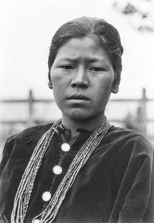 Frau der Kachin (Deutsche Indien-Expedition 1926/1929 - 3. Myanmar)