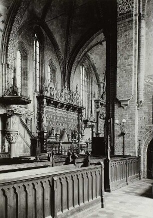 Güstrow. Dom St. Maria, St. Johannes Evangelista und St. Cäcilia (1251/1335, 1380/1390 Erweiterung, 1865/1869 Restaurierung). Kircheninneres