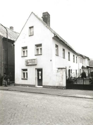 Radeburg, Dresdner Straße 38. Wohnhaus (1801/1850)