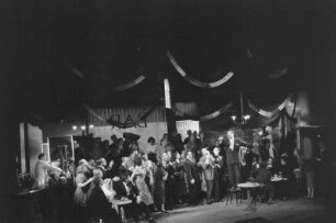 Szenenbilder aus "Die Heilige der Bleecker Street". Oper von G. C. Menotti, Städtische Oper Berlin, Deutsche Erstaufführung, 30.10.1955 : Mit E. Trötschel, A. Herwig u.a.