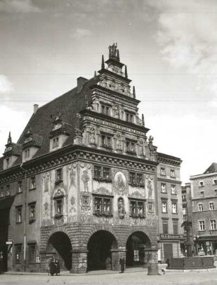 Nysa (Neisse). Kämmereigebäude, Ansicht von Westen