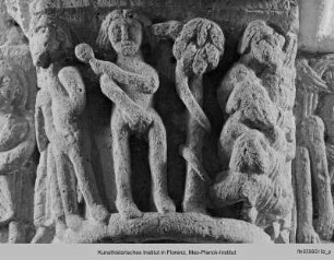 Figurenkapitell mit alttestamentarischen Szenen