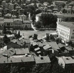 Weliko Tarnowo. Neustadt mit Hauptpost