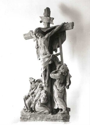 Grabmal Balthasar Permosers : Grabmal Balthasar Permosers. Sandstein; Höhe 3,42 m (1730/1731; B. Permoser). Dresden-Friedrichstadt, Alter Katholischer Friedhof, Kapelle