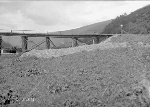 Behelfsbrücke bei der Schleuse Rockenau/Neckar