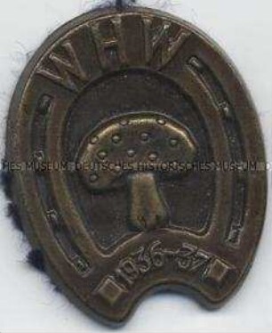 WHW-Abzeichen, Glücksbringer: Pilz, Straßensammlung im Gau Essen, vom 26./27. Dezember 1936